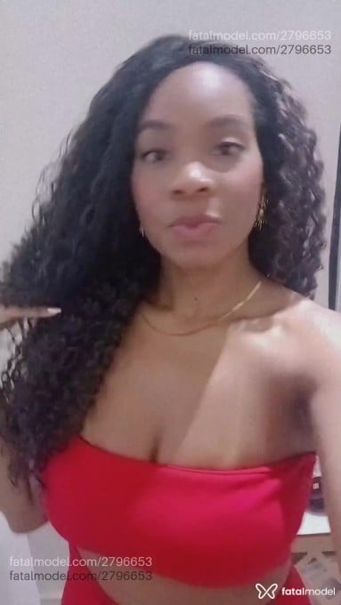 Acompanhante mulher com cabelo castanho de olhos castanhos em Rio de Janeiro - Laura Muniz