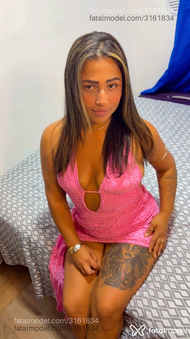 Acompanhante mulher loira (o) de olhos mel em Balneário Camboriú - Polly