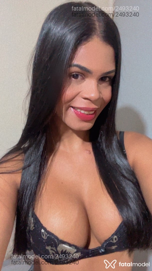 Acompanhante mulher trans morena (o) de olhos castanhos em Aparecida de Goiânia Acompanhante mulher trans morena (o) de olhos castanhos em Aparecida de Goiânia - Ana Garavelo