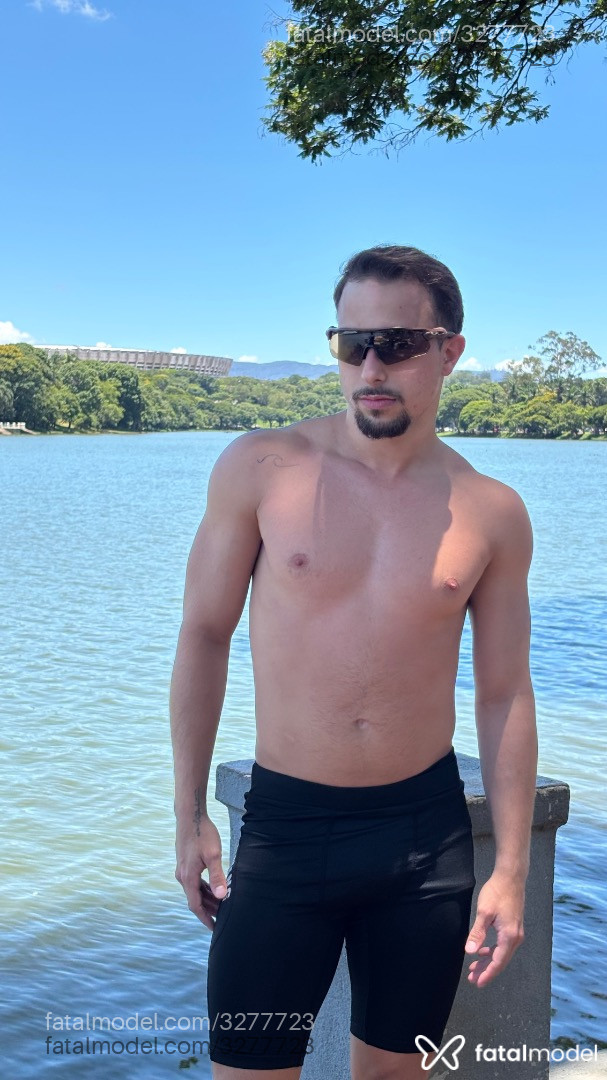 Acompanhante homem morena (o) de olhos castanhos em Belo Horizonte - Hércules
