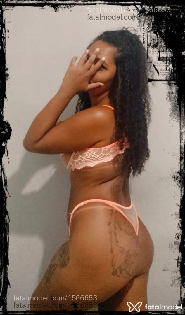 Acompanhante mulher morena (o) de olhos castanhos em Rio de Janeiro - Olyverzinha