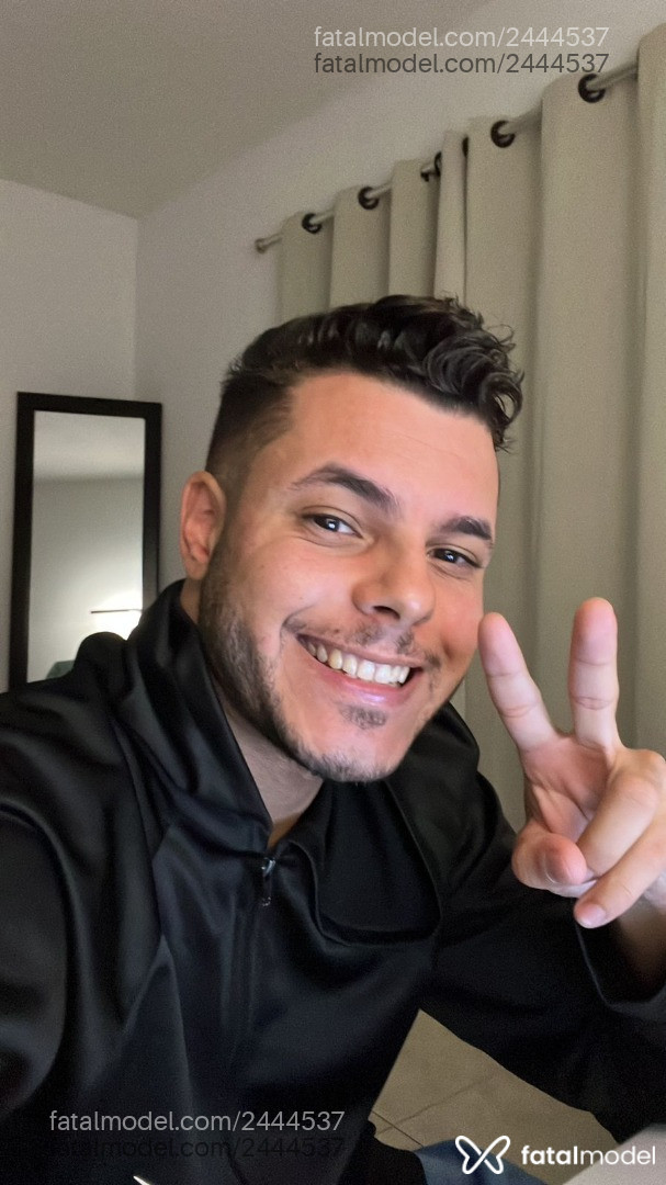 Acompanhante homem morena (o) de olhos pretos em São Paulo - Gabriel Otto