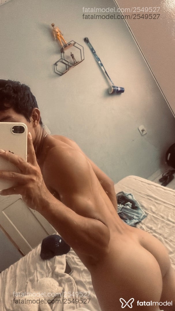 Acompanhante homem com cabelo castanho de olhos castanhos em Santarém Acompanhante homem com cabelo castanho de olhos castanhos em Santarém - Diego Lima
