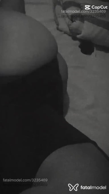 Acompanhante mulher com cabelo castanho de olhos castanhos em Virtual Acompanhante mulher com cabelo castanho de olhos castanhos em Virtual - Fatinha