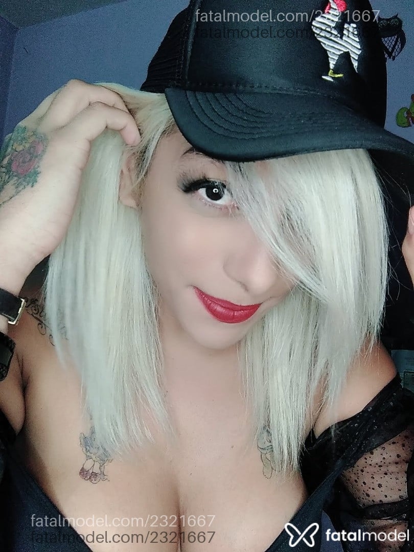 Acompanhante mulher trans loira (o) de olhos castanhos em Belo Horizonte - Karladesejo