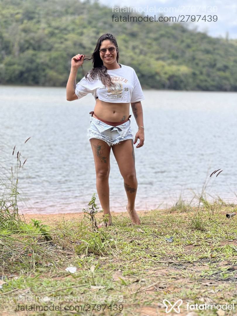 Acompanhante mulher trans morena (o) de olhos castanhos em Contagem - Julianna