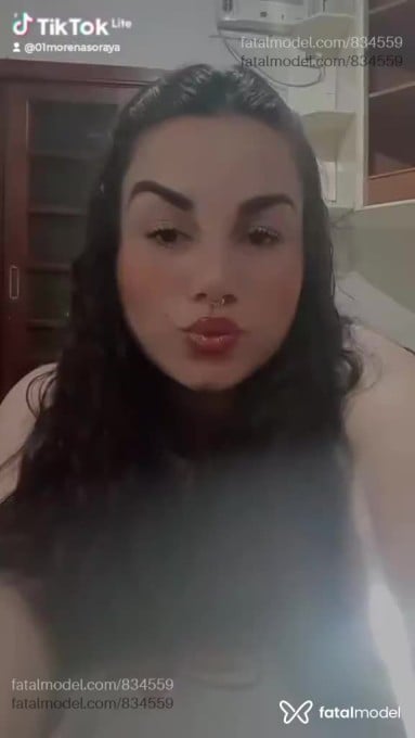 Acompanhante mulher com cabelo castanho de olhos castanhos em Avaré Acompanhante mulher com cabelo castanho de olhos castanhos em Avaré - Bruna Soraya