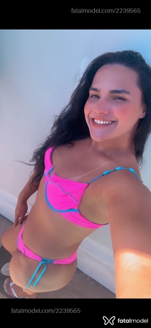 Acompanhante mulher trans morena (o) de olhos castanhos em Coromandel Acompanhante mulher trans morena (o) de olhos castanhos em Coromandel - Luiza Souza
