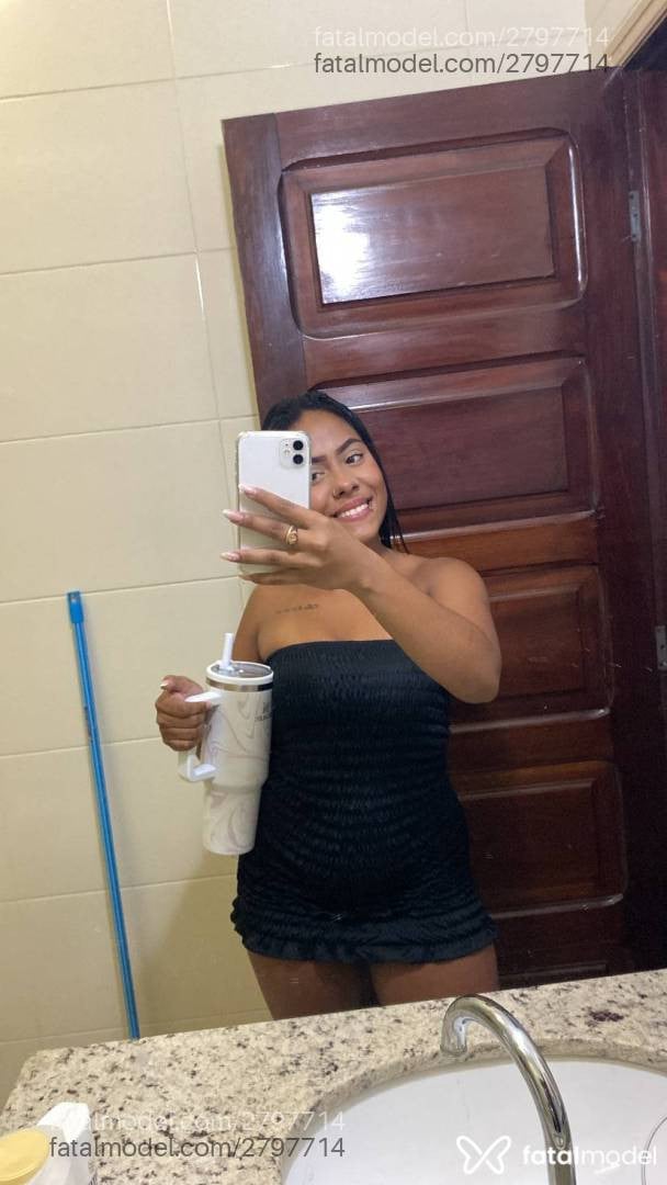 Acompanhante mulher morena (o) de olhos castanhos em Rio de Janeiro Acompanhante mulher morena (o) de olhos castanhos em Rio de Janeiro - Melissa Maria