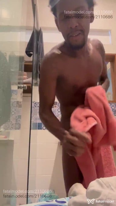 Acompanhante homem morena (o) de olhos pretos em Virtual - Tiago Thf