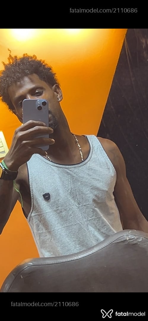 Acompanhante homem morena (o) de olhos pretos em Virtual - Tiago Thf