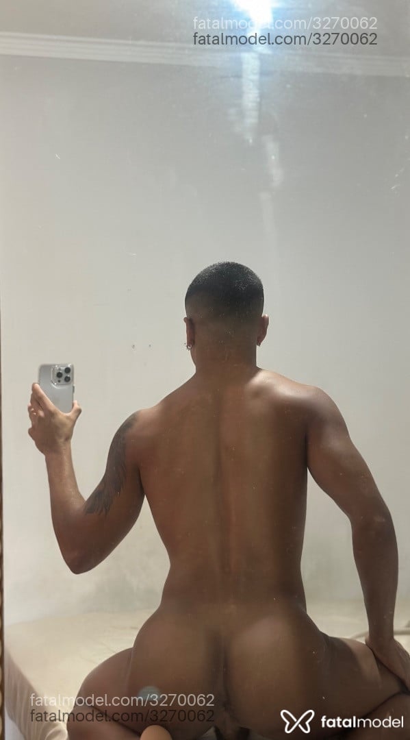 Acompanhante homem loira (o) de olhos mel em Curitiba - Daniel Felipe