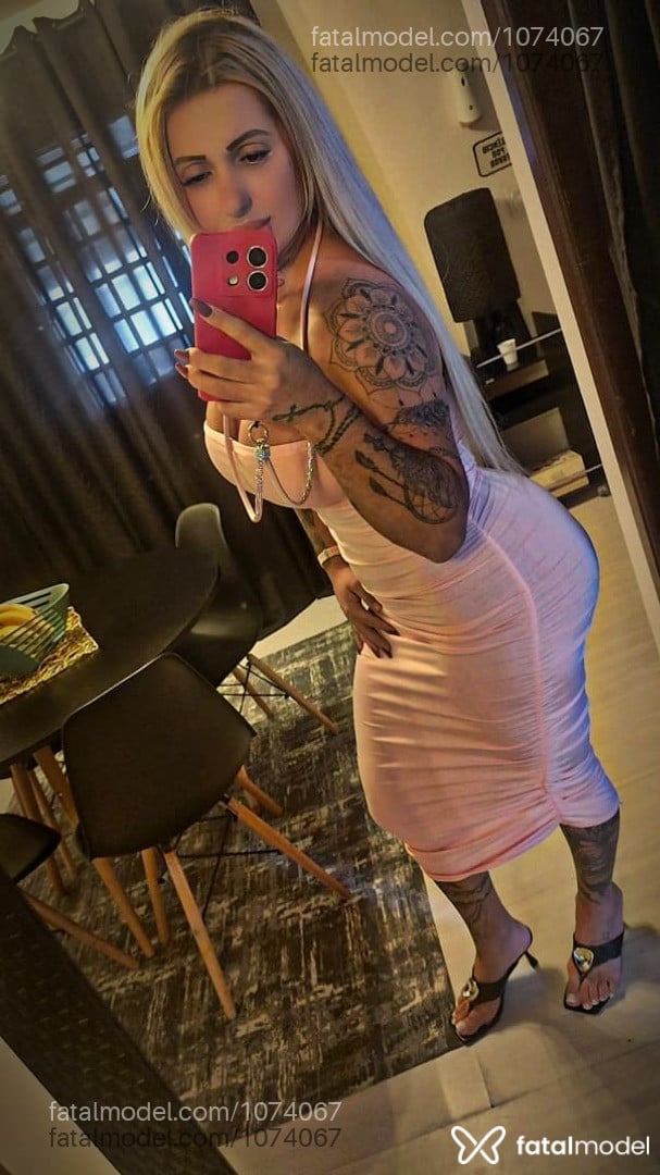 Acompanhante mulher loira (o) de olhos castanhos em Curitiba - Leticia Rangel