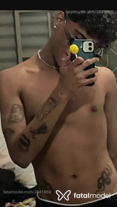 Acompanhante homem morena (o) de olhos pretos em Ribeirão Preto - victor dias