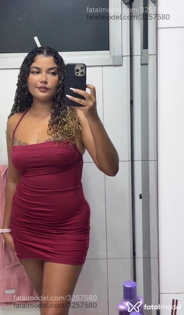 Acompanhante mulher com cabelo castanho de olhos castanhos em São Paulo - Assis