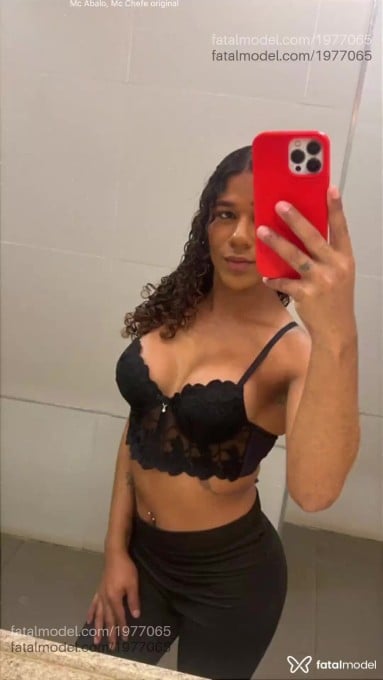 Acompanhante mulher trans morena (o) de olhos pretos em Rio Verde - Cibelly