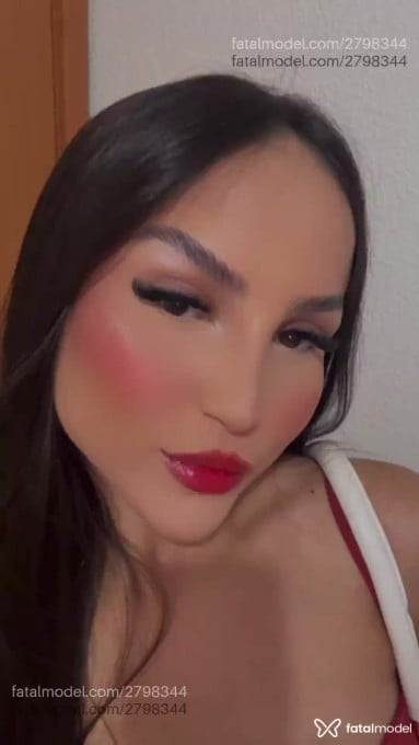 Acompanhante mulher morena (o) de olhos castanhos - Mayssa