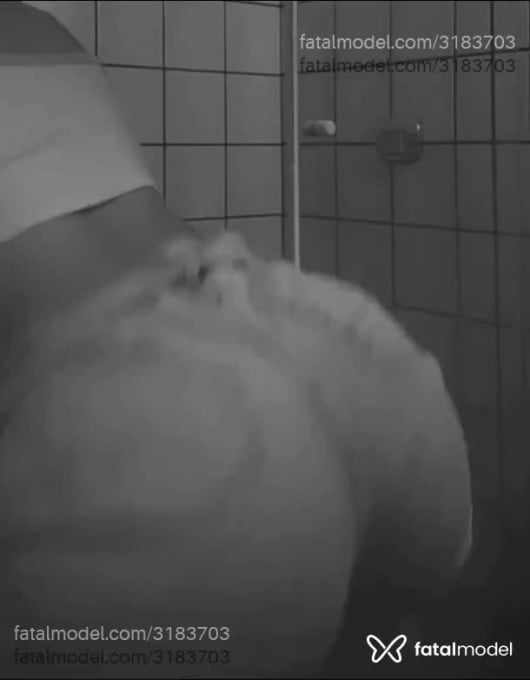 Acompanhante mulher morena (o) de olhos castanhos em Virtual - Deene