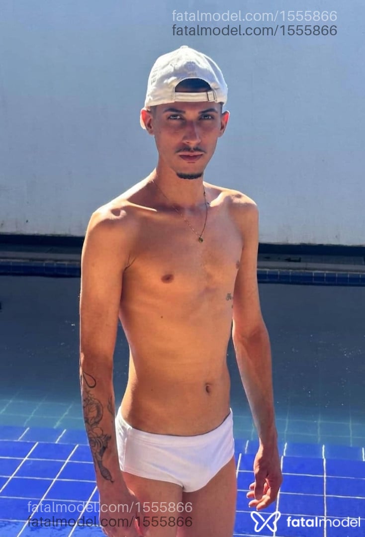 Acompanhante homem morena (o) de olhos castanhos em Ituiutaba - Bruno