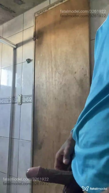 Acompanhante homem morena (o) de olhos castanhos - Matheuzinho