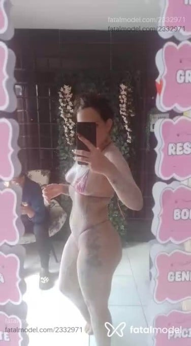 Acompanhante mulher com cabelo castanho de olhos castanhos em Vitória de Santo Antão - Camila