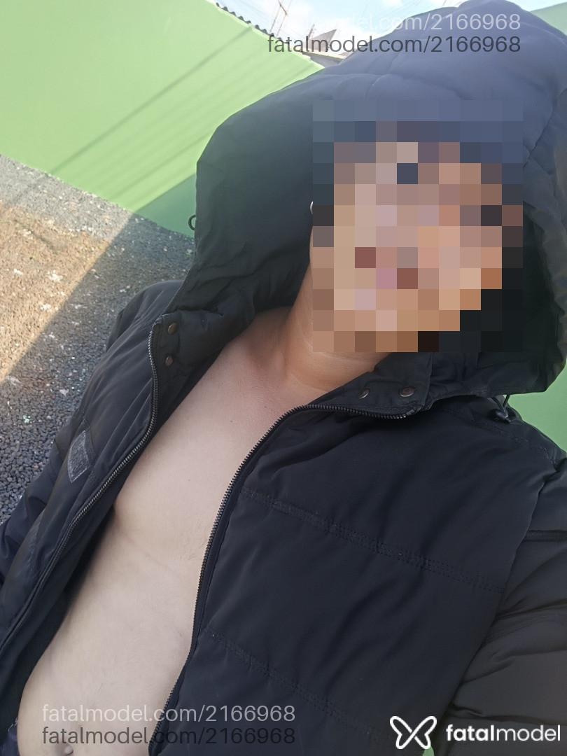 Acompanhante homem com cabelo castanho de olhos pretos em Cubatão - Victor