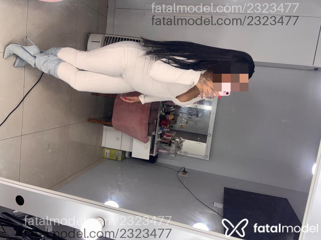 Acompanhante mulher morena (o) de olhos castanhos em Vespasiano Acompanhante mulher morena (o) de olhos castanhos em Vespasiano - Mariah