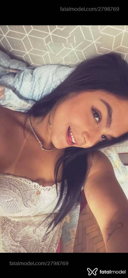 Acompanhante mulher morena (o) de olhos castanhos - Maria Alice