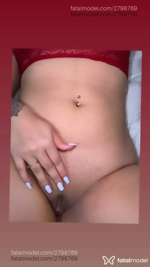 Acompanhante mulher morena (o) de olhos castanhos - Maria Alice