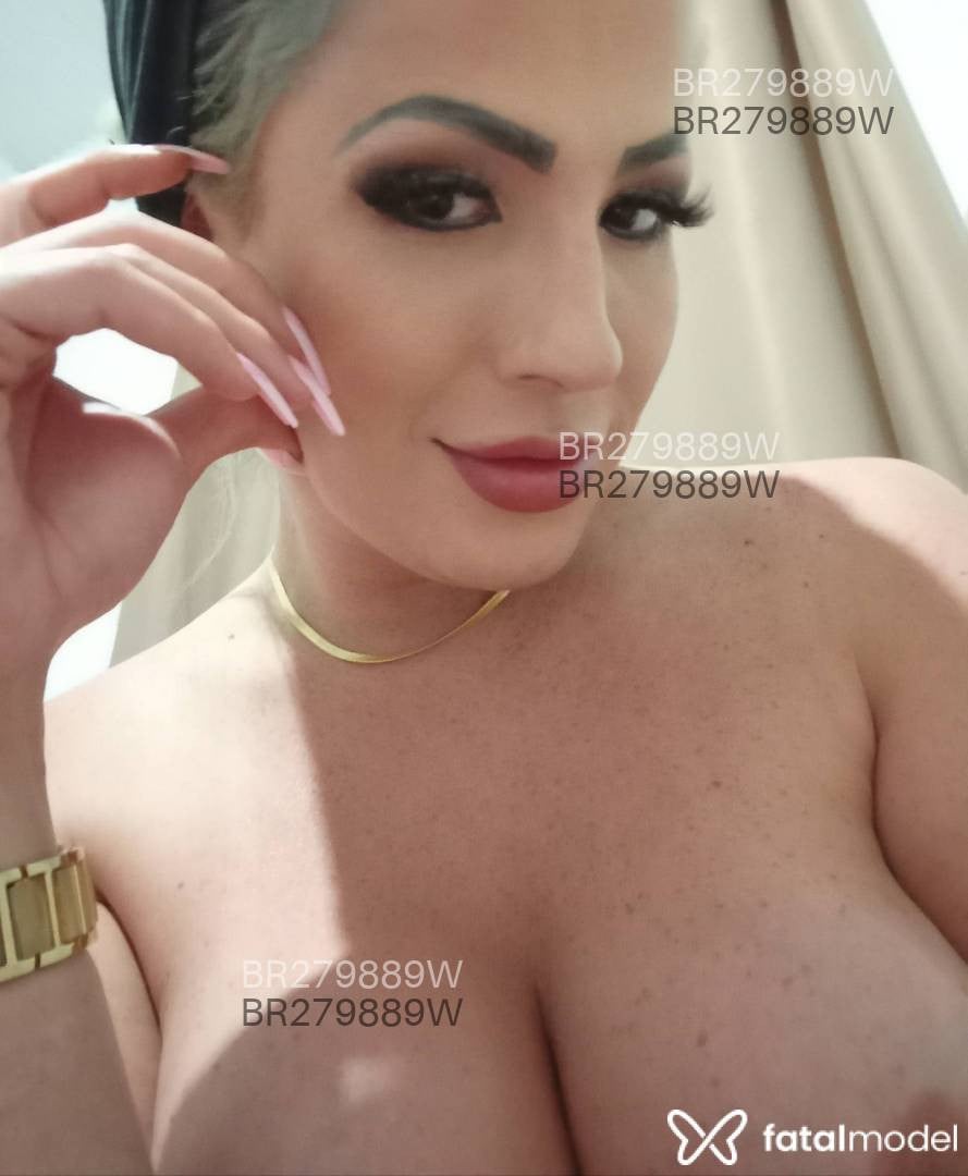 Acompanhante mulher trans morena (o) de olhos mel em Umuarama Acompanhante mulher trans morena (o) de olhos mel em Umuarama - Bruninha ferraz