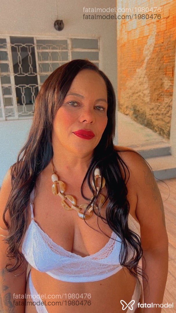 Acompanhante mulher com cabelo castanho de olhos castanhos em Vila Velha - Jessika Fontes