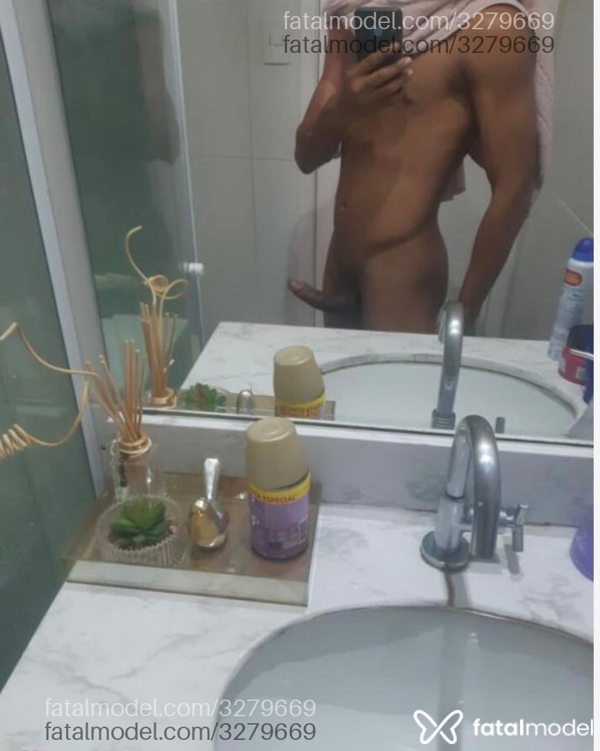 Acompanhante homem morena (o) de olhos castanhos em Santa Inês Acompanhante homem morena (o) de olhos castanhos em Santa Inês - Morenogg