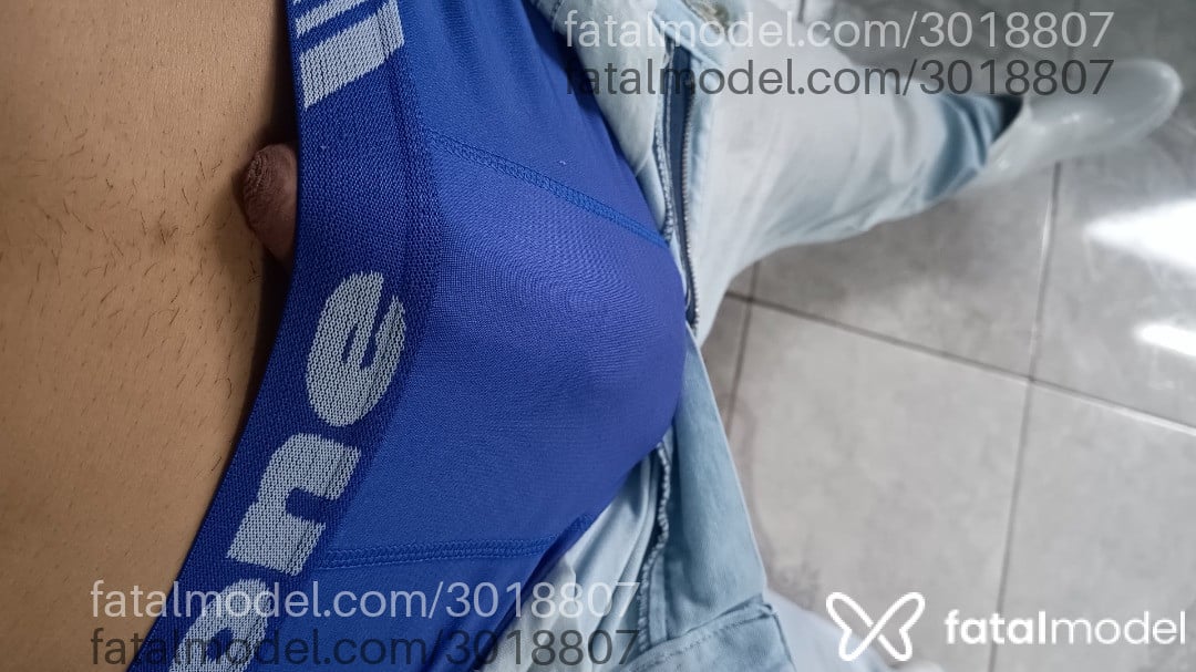 Acompanhante homem morena (o) de olhos castanhos em Cascavel - Felipe