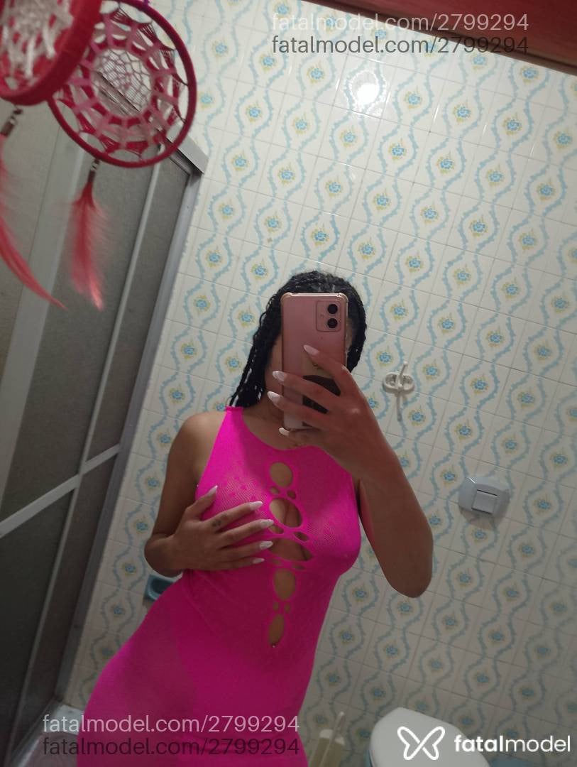 Acompanhante mulher morena (o) de olhos castanhos em Caxias do Sul - Aluara