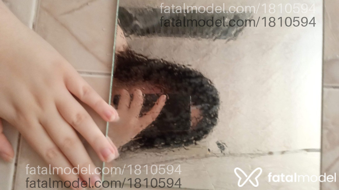 Acompanhante mulher morena (o) de olhos castanhos em Virtual - Alice