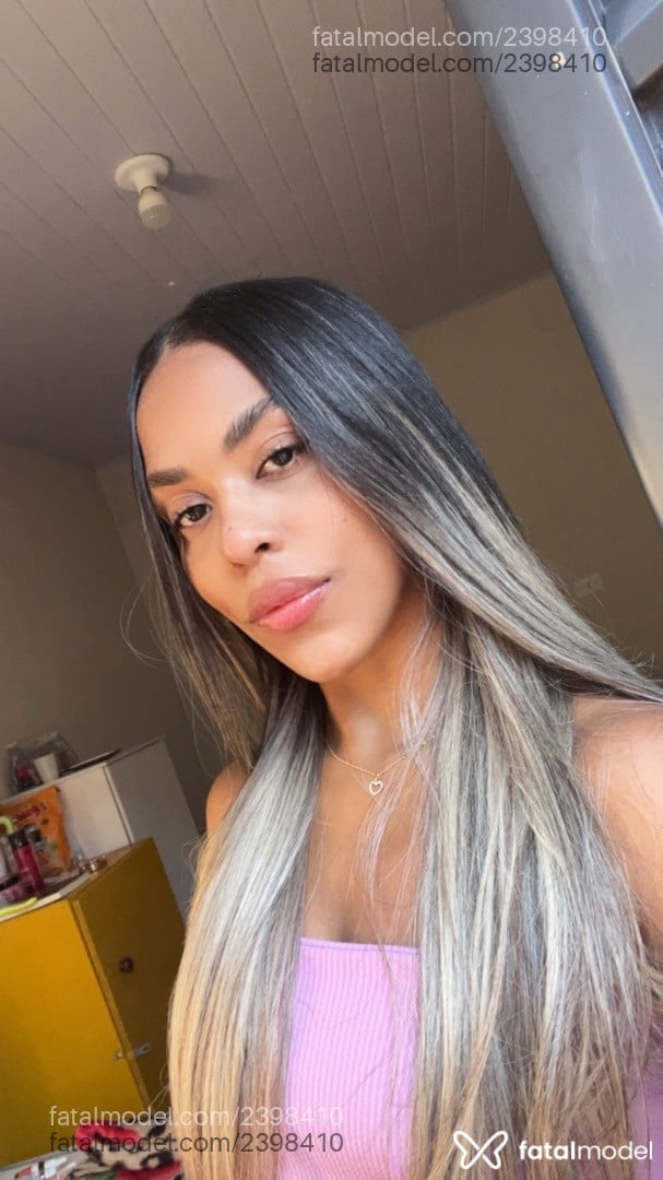 Acompanhante mulher loira (o) de olhos castanhos em Ribas do Rio Pardo Acompanhante mulher loira (o) de olhos castanhos em Ribas do Rio Pardo - Fernanda