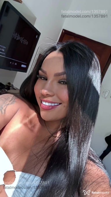 Acompanhante mulher morena (o) de olhos castanhos em Rio de Janeiro - Thyfany Ferreiira