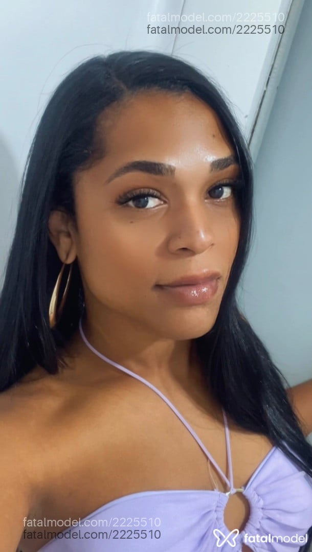 Acompanhante mulher trans morena (o) de olhos pretos em Florianópolis - Manuela