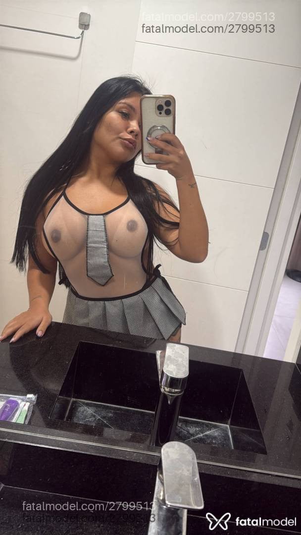 Acompanhante mulher morena (o) de olhos castanhos - Yumi Keiko