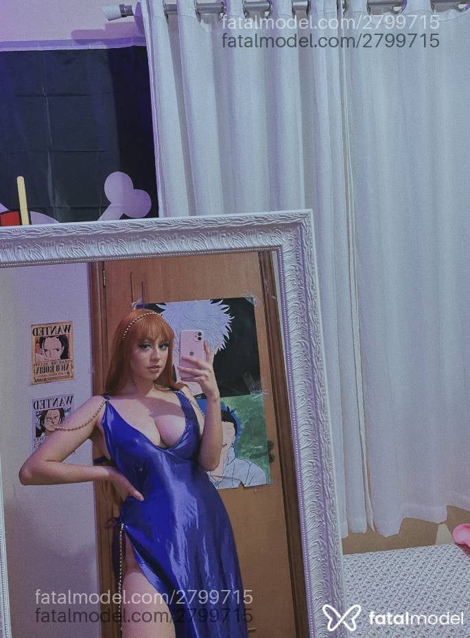 Acompanhante mulher ruiva (o) de olhos castanhos em Virtual - Liz