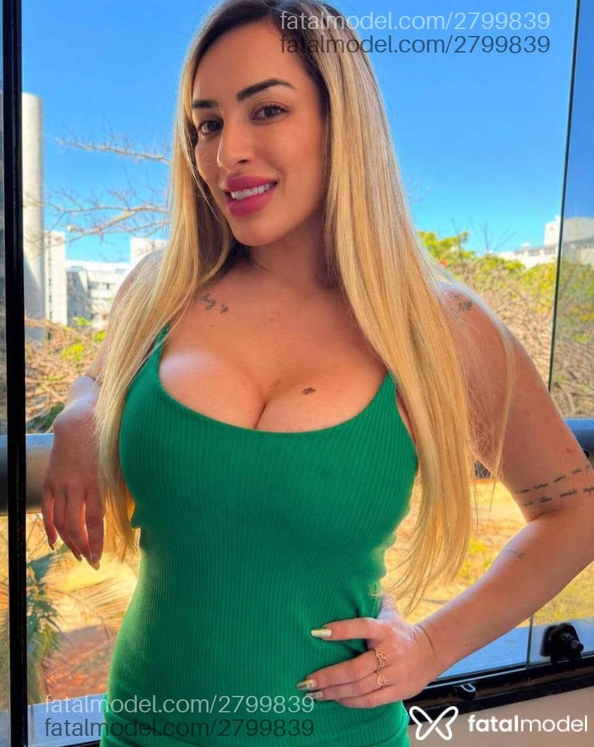 Acompanhante mulher loira (o) de olhos mel - Ju Alves