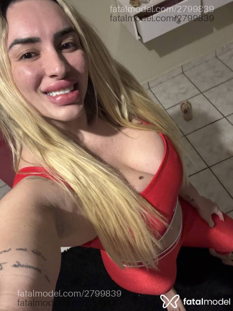 Acompanhante mulher loira (o) de olhos mel - Ju Alves
