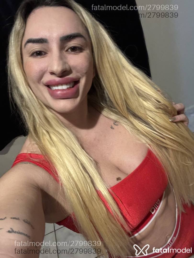 Acompanhante mulher loira (o) de olhos mel - Ju Alves