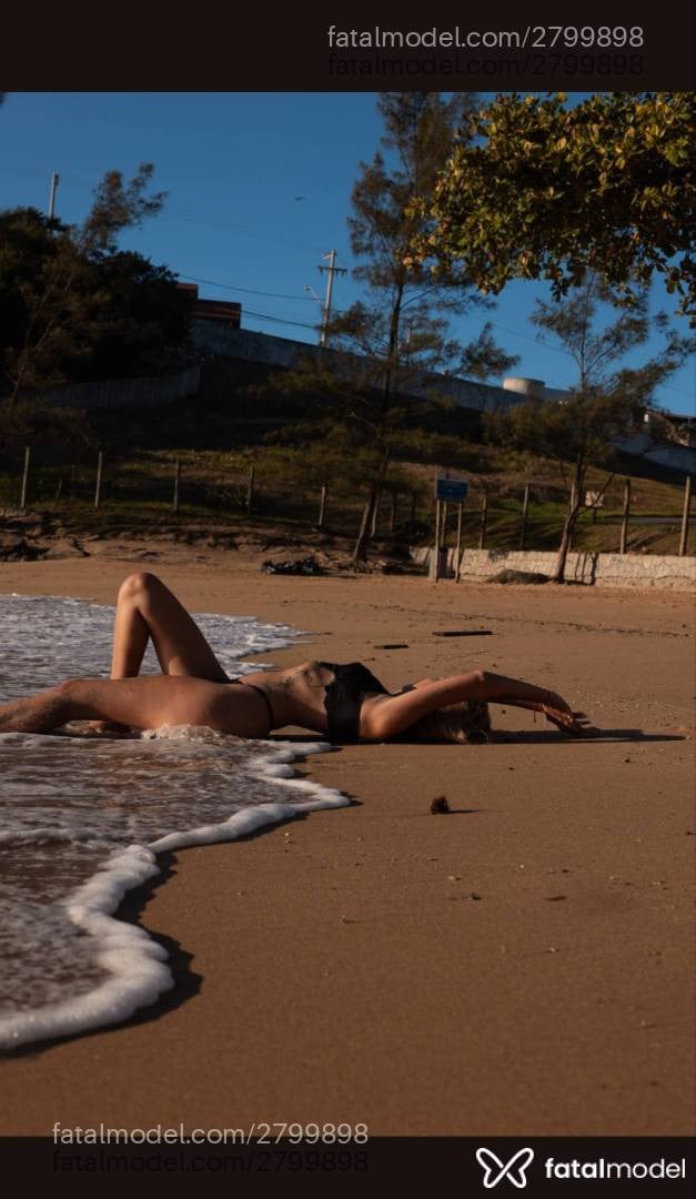 Acompanhante mulher loira (o) de olhos verdes em Vila Velha - Laryssa Gessiny