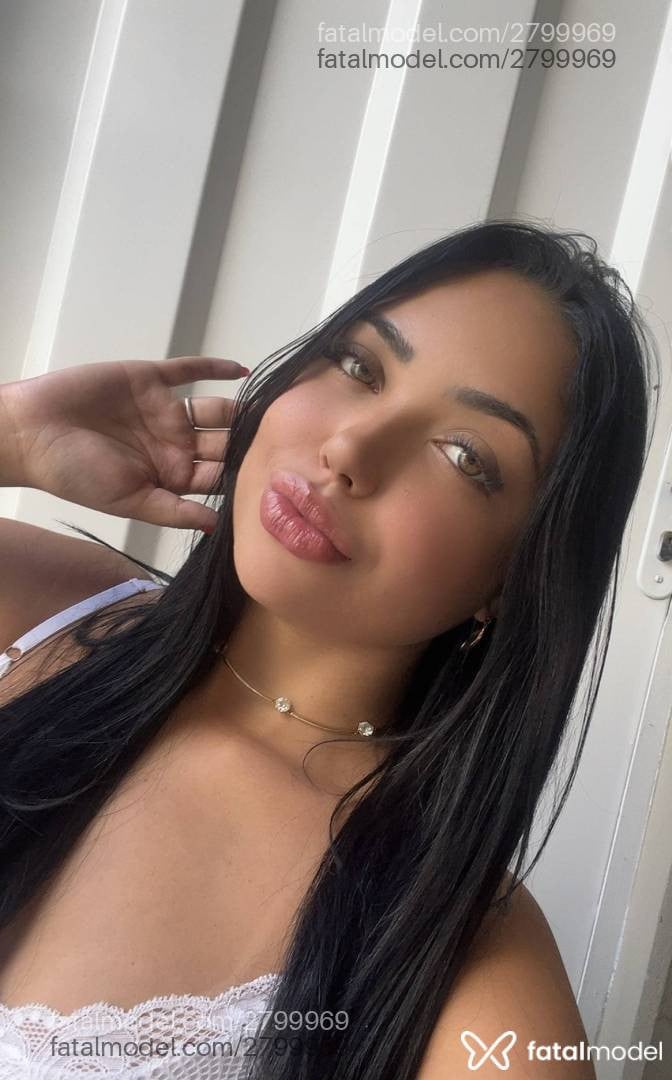 Acompanhante mulher morena (o) de olhos verdes em Patrocínio - Larissa