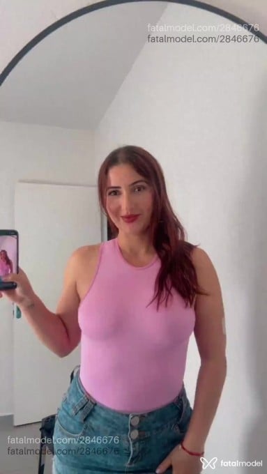 Acompanhante mulher ruiva (o) de olhos castanhos em Chapadão do Sul Acompanhante mulher ruiva (o) de olhos castanhos em Chapadão do Sul - Hellen Bianca