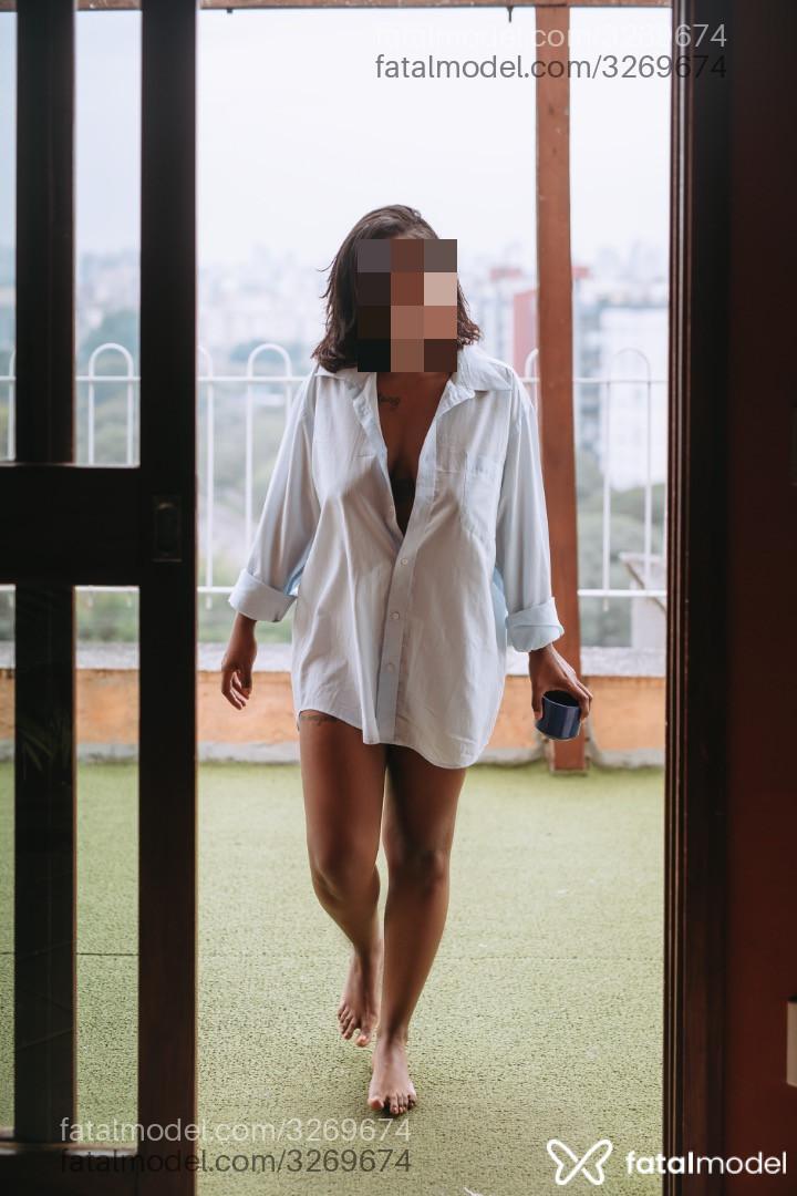 Acompanhante mulher com cabelo castanho de olhos pretos em Porto Alegre - Gabriela
