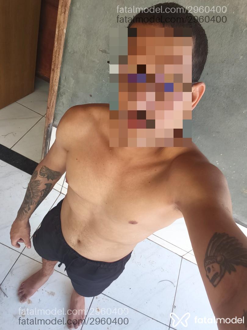 Acompanhante homem morena (o) de olhos castanhos - Elias