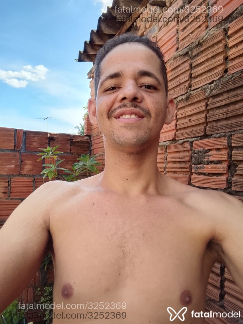 Acompanhante homem morena (o) de olhos castanhos - Zaell Acompanhante homem morena (o) de olhos castanhos - Zaell