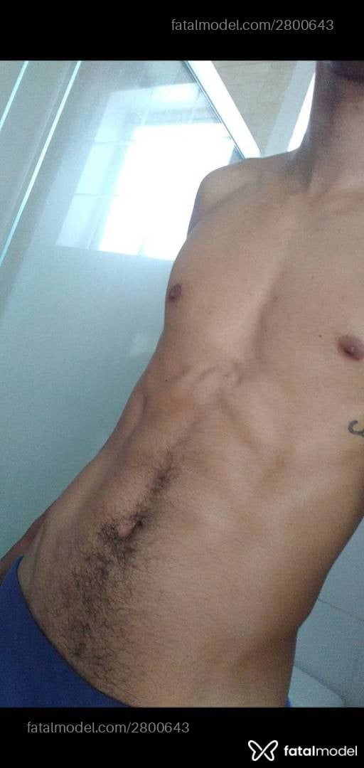 Acompanhante homem morena (o) de olhos castanhos em São José do Rio Preto - Ale VB